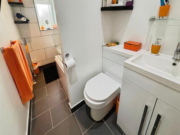 3 bed Terraced for sale Image 10