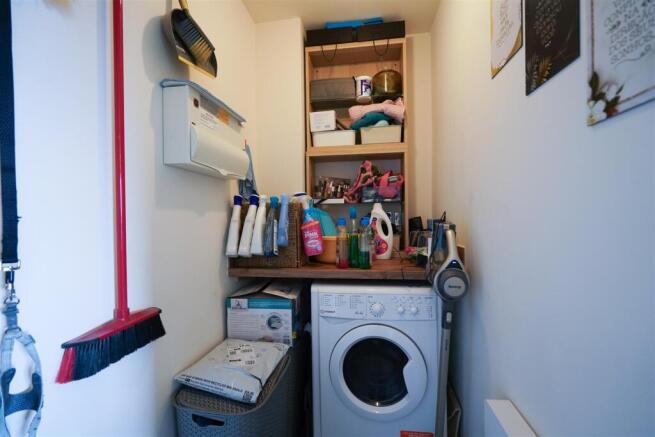 2 bed Apartment for sale Image 12