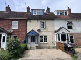 3b, Railway Terrace, Gillingham SP8 4JF