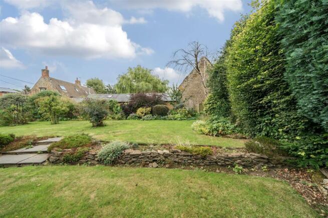 Drayson Lane, Crick