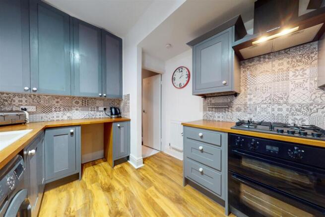 2 bed Flat to rent Image 7