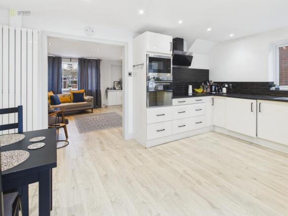 cam04425g0pr0376still005