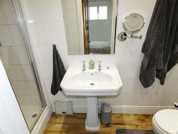En Suite Shower Room