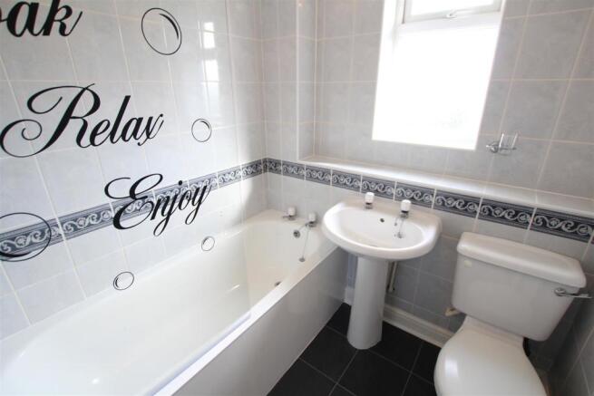 Bathroom.JPG