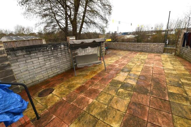 Rear Patio.JPG