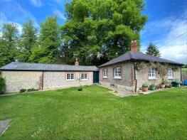 Chilgrove Barn, High Street, Chichester PO18 9HX