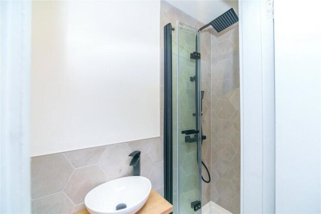 1 bed Terraced to rent Image 10