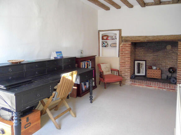 Photo 8