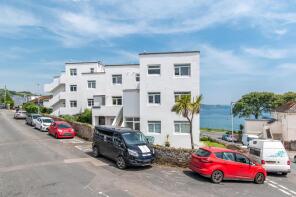 3, St Georges Court, Looe PL13 2DX