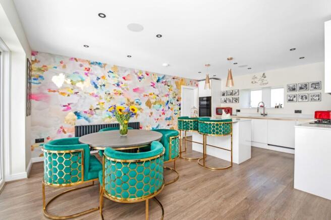 3 bed Detached for sale Image 9
