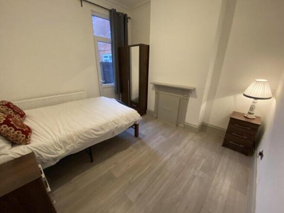 larch-road-nw2-6sg-1051395