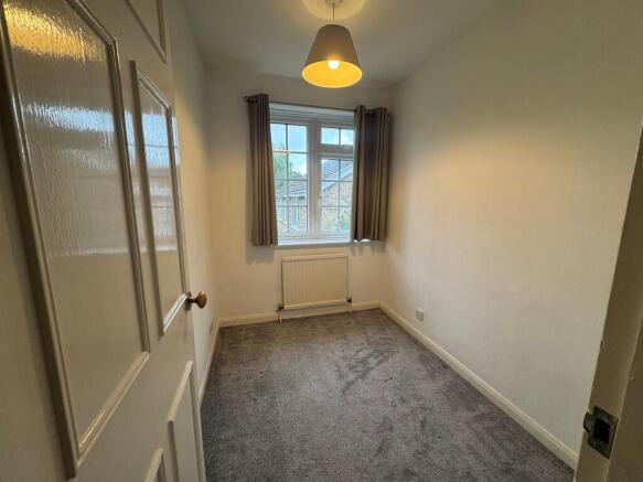 35 Oakfields - Be...