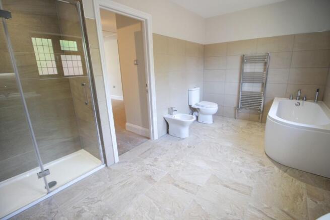 Master En-suite