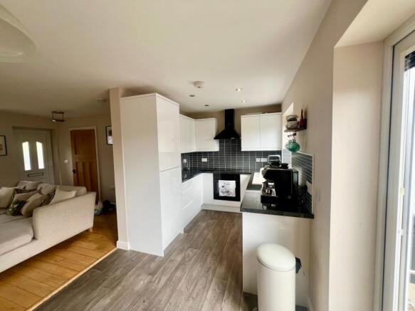 2 bed Detached for sale Image 11