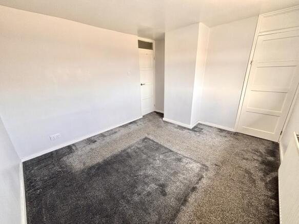 3 bed House to rent Image 8