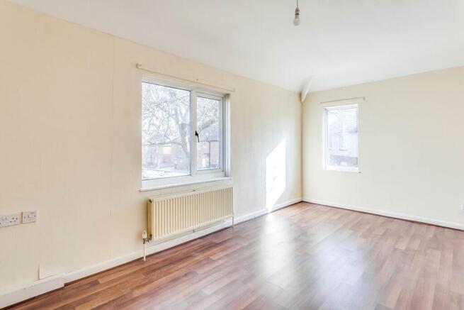 2 bed End of Terrace to rent Image 4