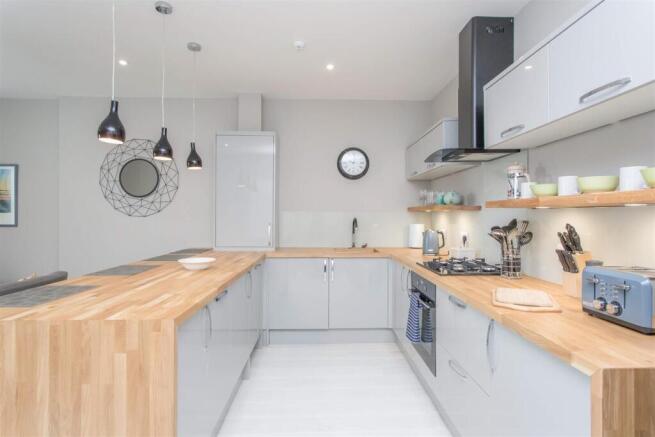 2, 142 Western Road Hove NEW2.jpg