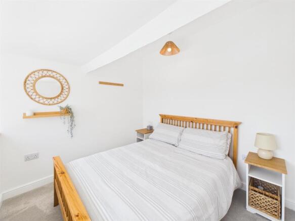 4 bed Cottage for sale Image 7