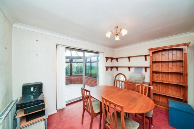 Springcroft, Neston, CH64 photo 4
