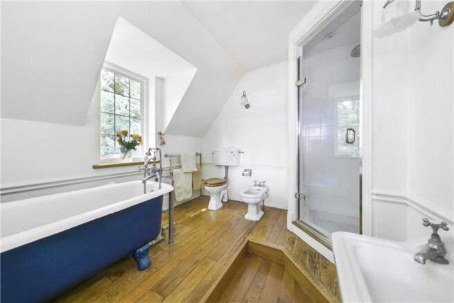 Roll Top Bath