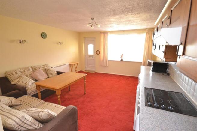 Living Area1.JPG