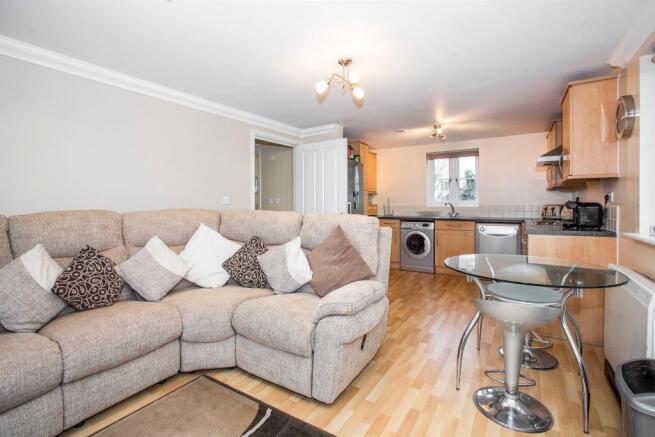Lounge/kitchen