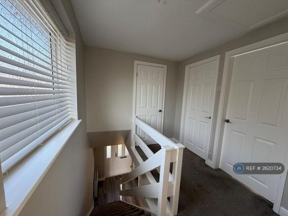 3 bed Semi-Detached to rent Image 11