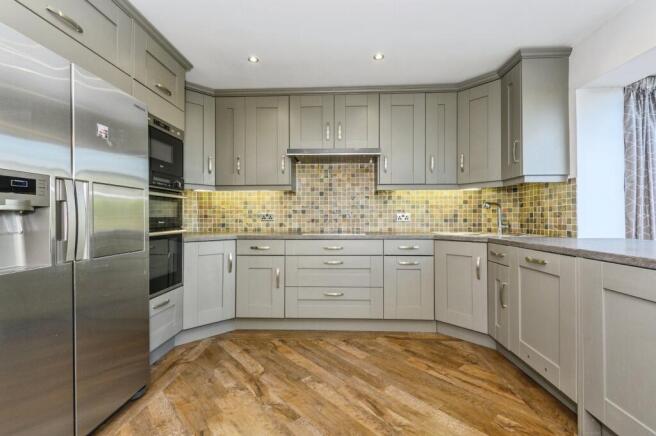 3 bed Detached for sale Image 9