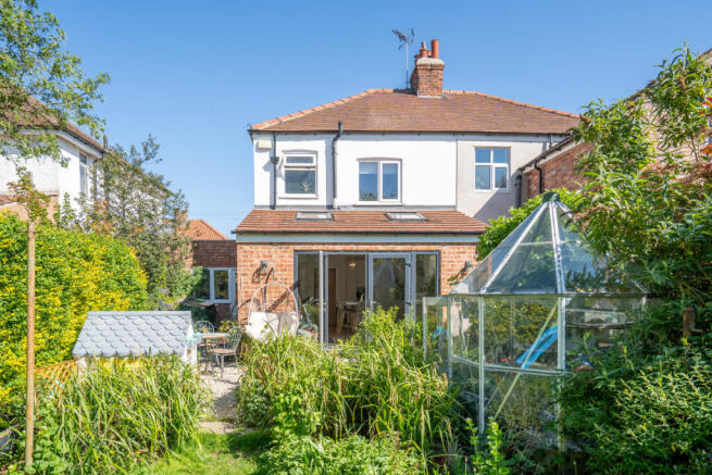 3 bed Semi-Detached for sale Image 6