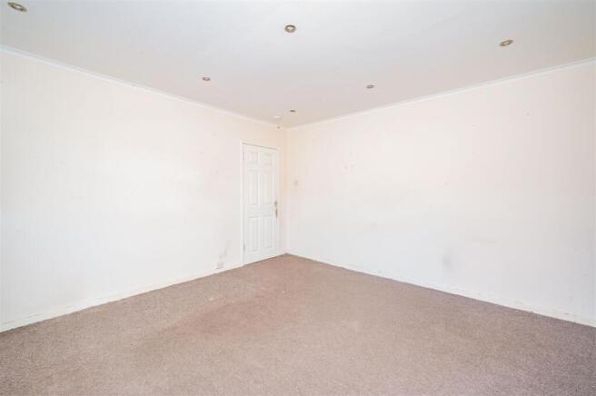 49 Fintryside Dundee-4.jpg