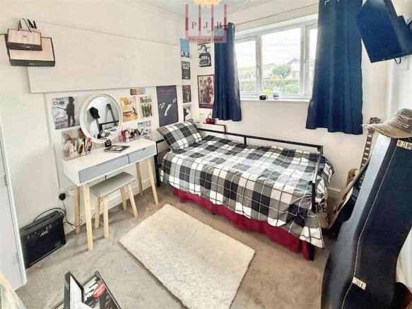 Bedroom 3.jpg