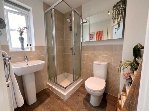 3 bed Semi-Detached for sale Image 6