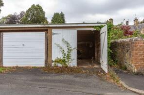 Sherwood, Ormiston Gardens, Melrose TD6 9SN