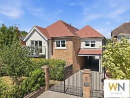 2, 32 St Katherine House, Rayleigh Road, Brentwood CM13 1AD