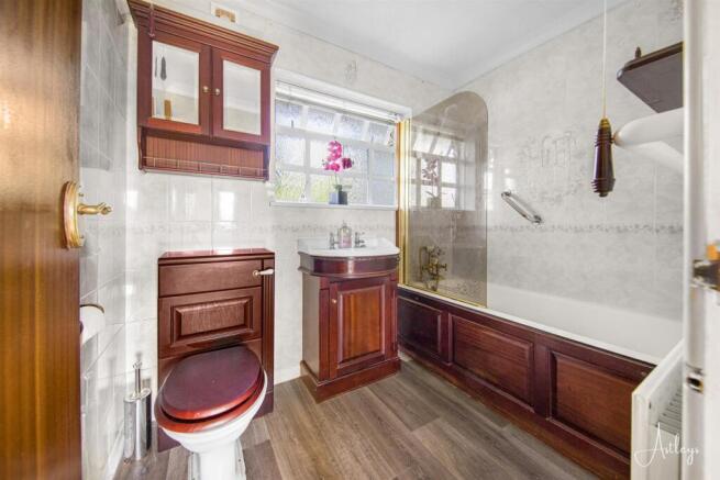 Family bathroom