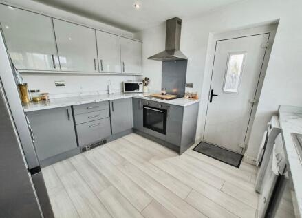 Debenham Crescent, Eaton Park, Stoke-On-Trent, ST2 9NW