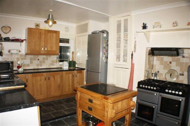 KITCHEN/ DINER