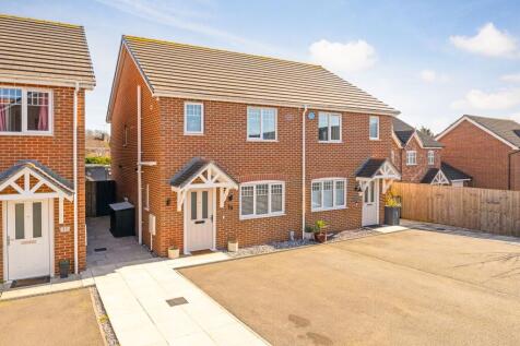 Hamilton Court, Hawarden, CH5