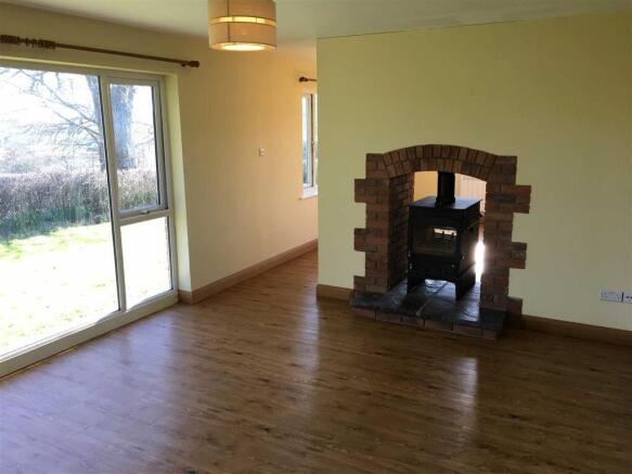 Open Plan Lounge/Dining Room:
