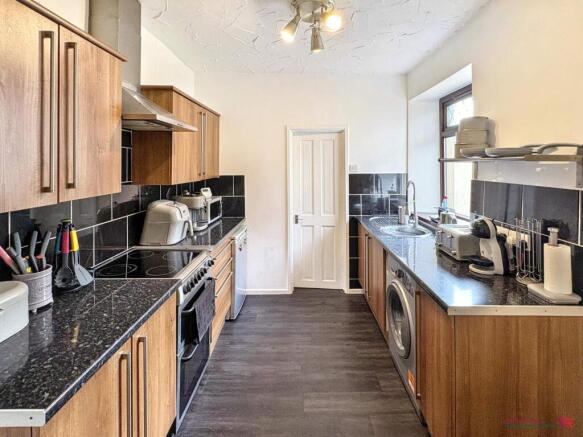 Prospect Place, Treorci, Rhondda Cynon Taf, CF42 6RE photo 5