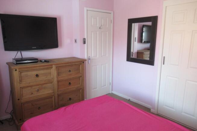 BEDROOM 2