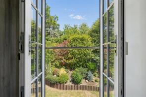 Flat 5, Herons Court, Shenley Hill, Radlett WD7 7FA