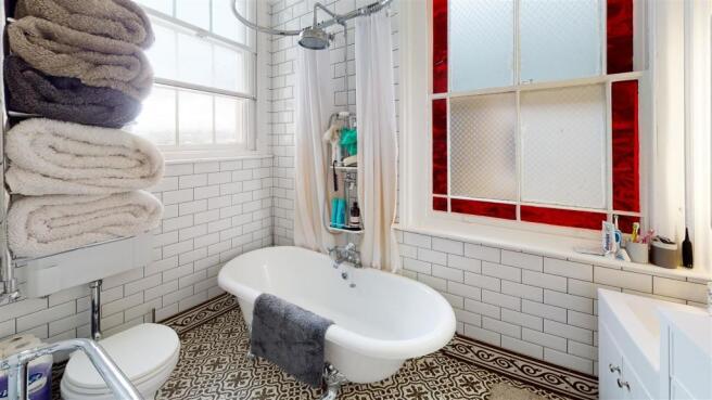 Flat-2-Clyde-House-Bathroom.jpg