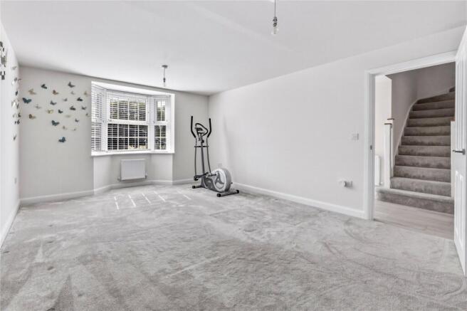 4 bed Detached for sale Image 11