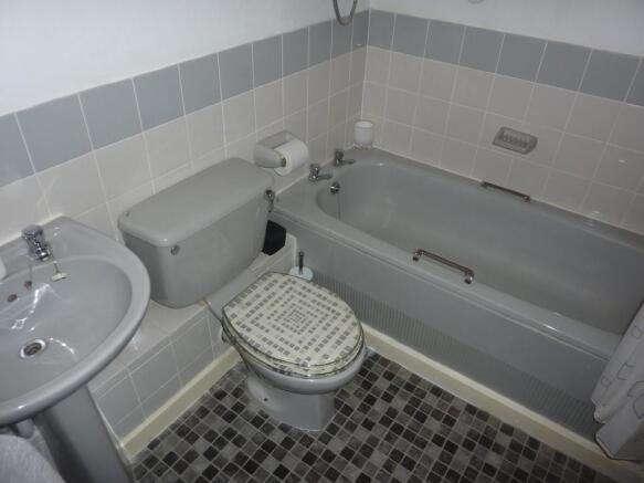 Photo 8