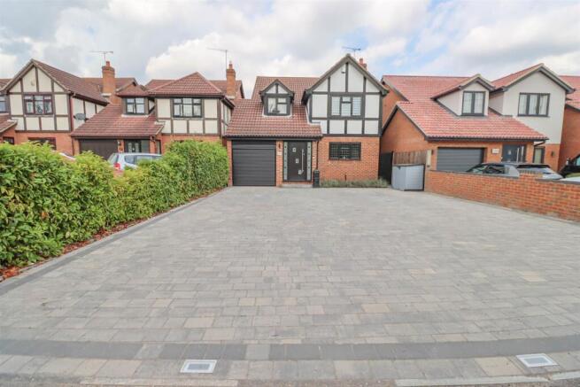 4-bed detached on London Road, Wickford, £700,000