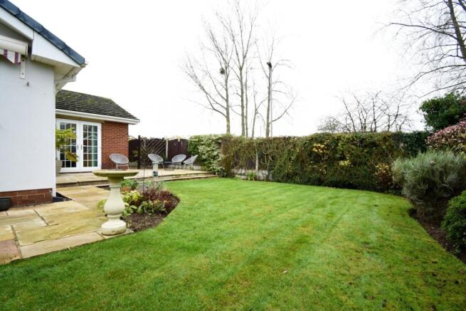 Brentwood Close, Thorpe Audlin (30)Gardens
