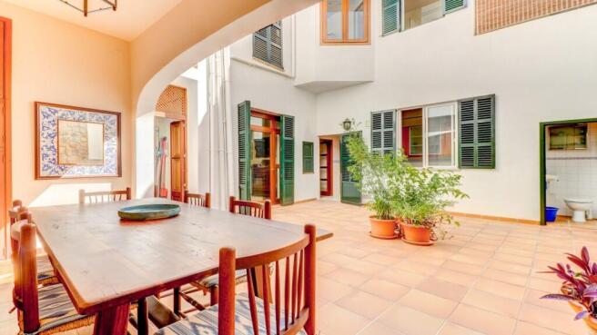 Patio 1 - 3