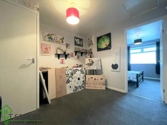 DRESSING ROOM,BEDROOM A