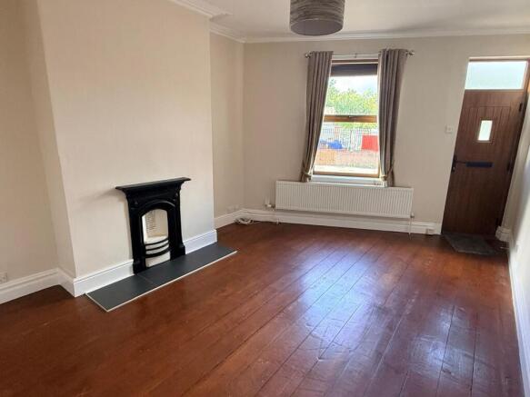 3 bed Terraced to rent Image 5